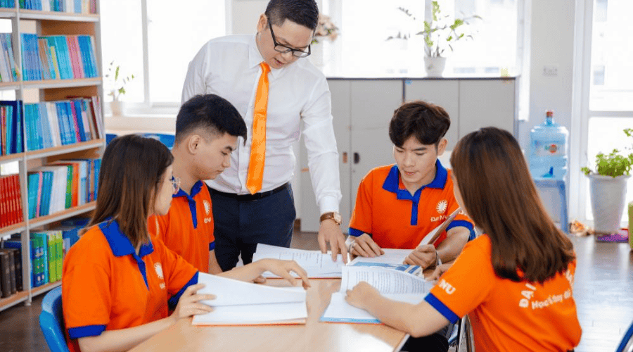 Sinh Viên Học Gì Trong Ngành Truyền Thông Đa Phương Tiện